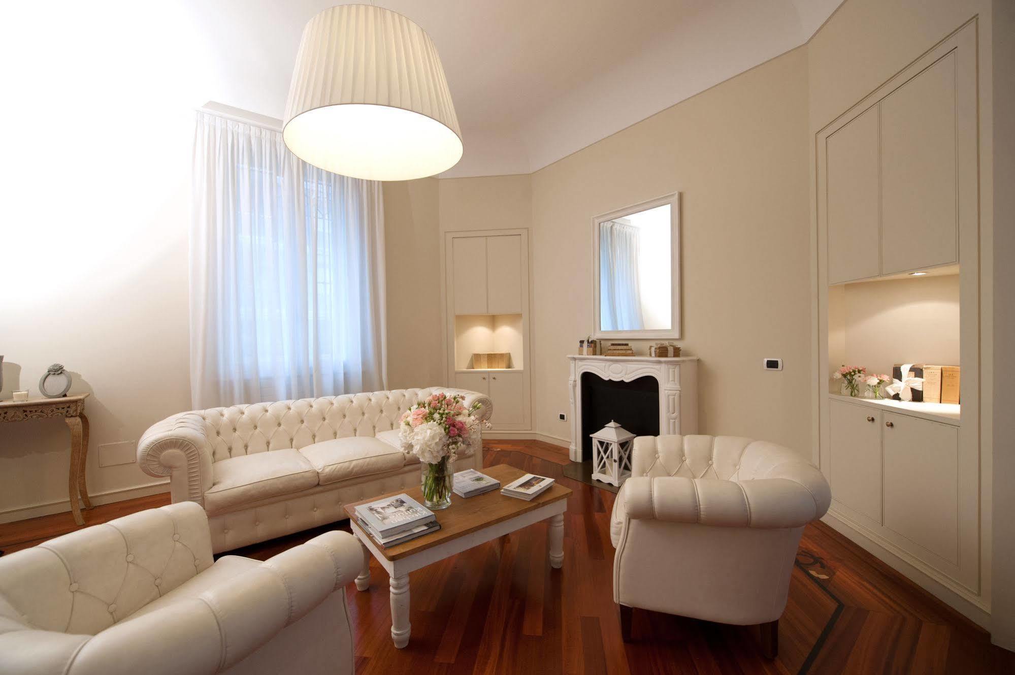 Thea Monza Hotel Екстериор снимка