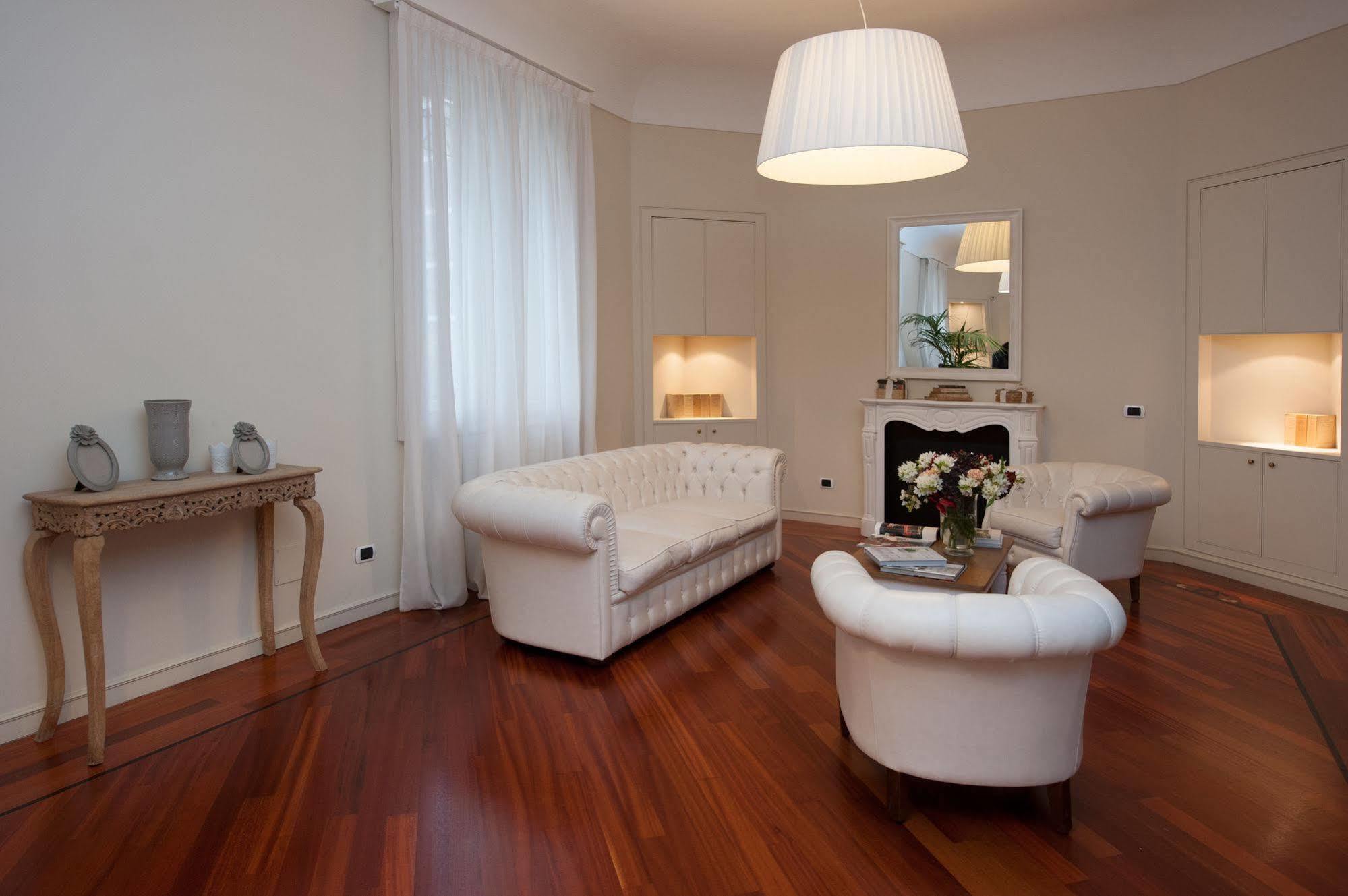 Thea Monza Hotel Екстериор снимка