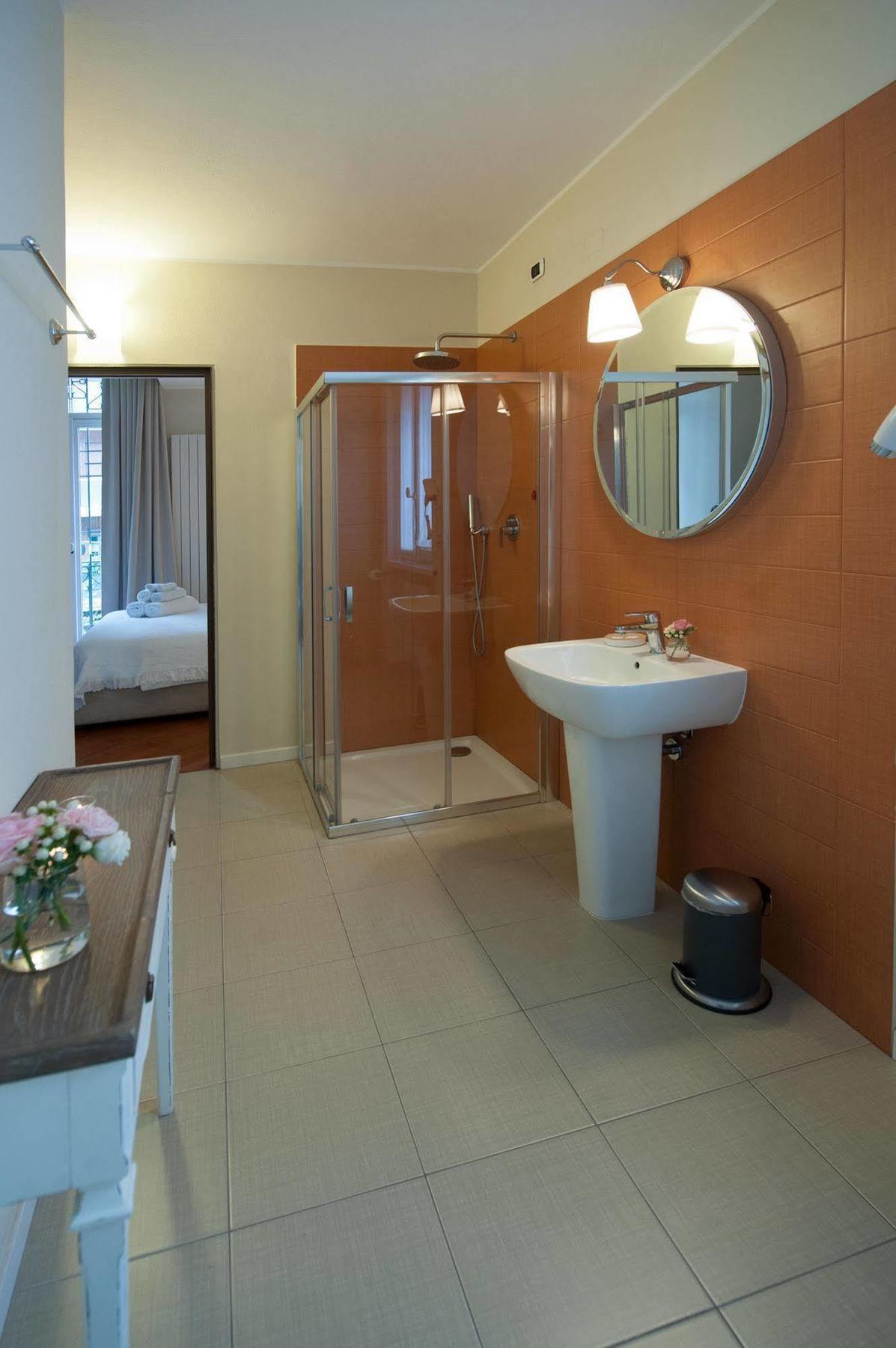 Thea Monza Hotel Екстериор снимка